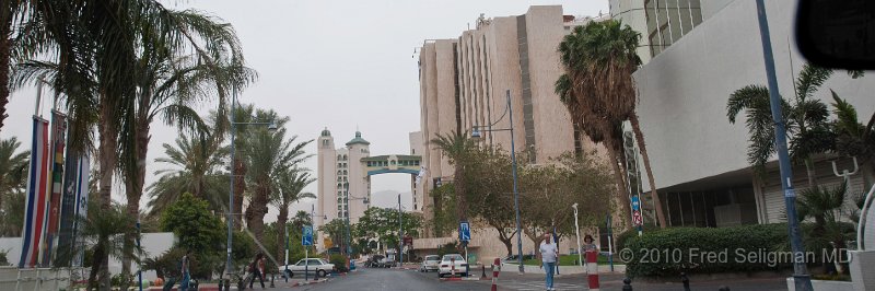 20100411_162951 D3.jpg - Eilat.  The hotel section resembles Las Vegas. All built up quite recently